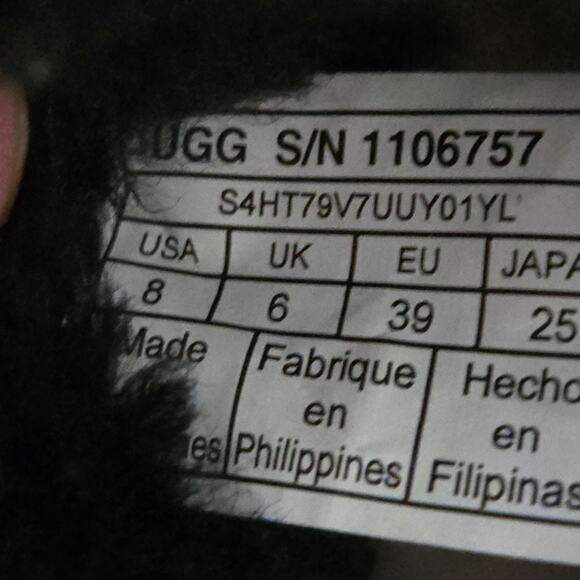 UGG Classic Black Mini Fluff  Shearling Collar Ankle Bootie, Sz 8, Style 1106757 - Picture 9 of 9